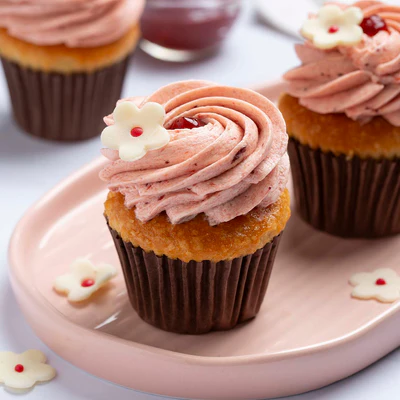 strawberry cupcake square 400x400